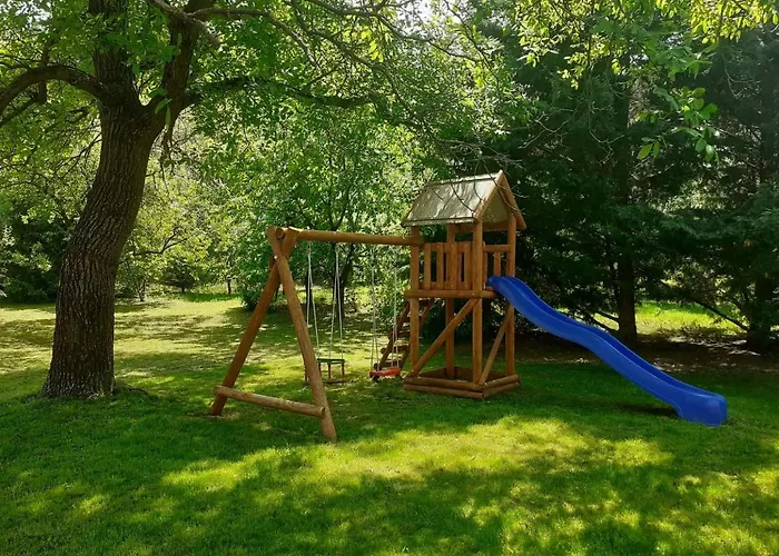 Biro-udvar Vendeghaz Apartament *